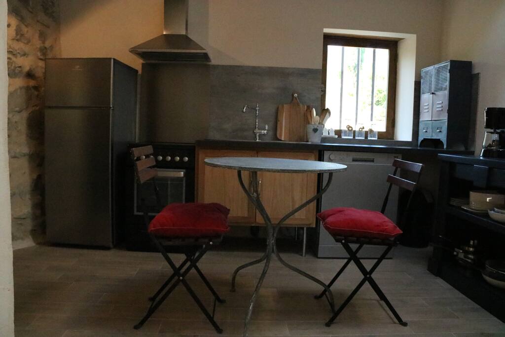 Cuisine gîte de Baume