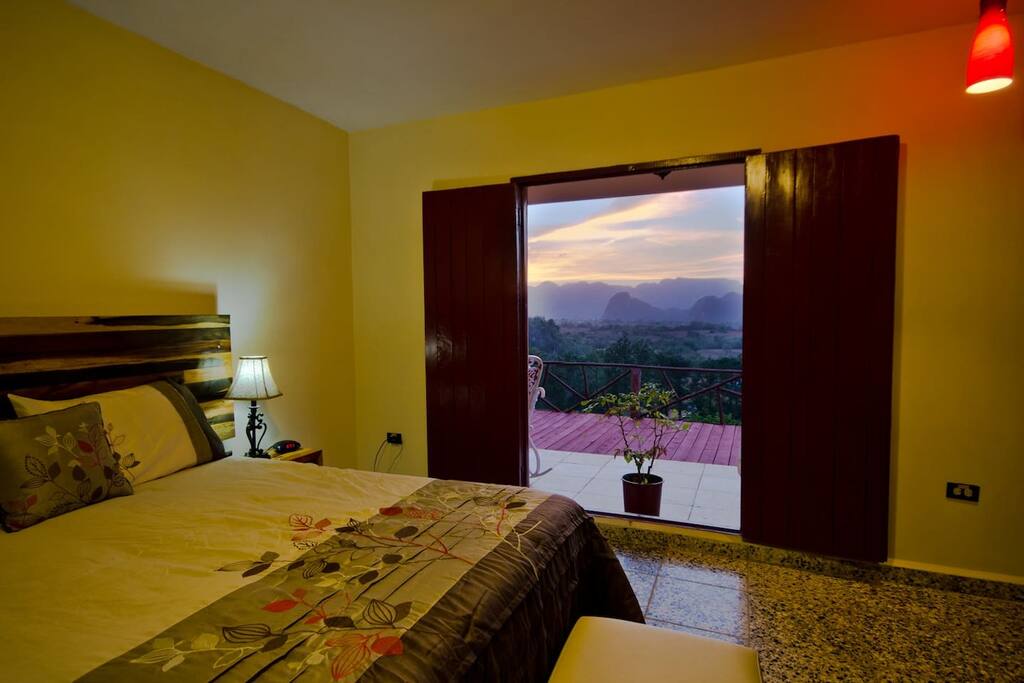 Habitacion Principal de la casa con vista al Valle