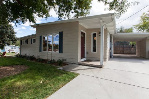 Entire 2bd/2ba Midcentury Home; Walk to Olde Town!