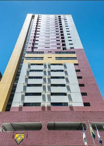 Flat mobiliado, a 50m da Praia de Boa Viagem.