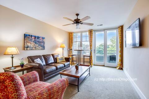 2BD/1BTH - UNIT #6 - Waterfront Best Location