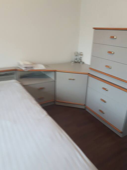 Chambre/ Bedroom