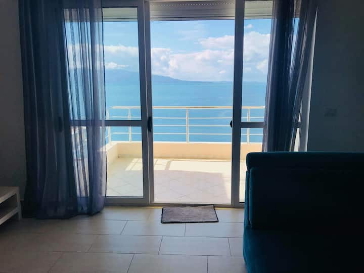 Casa De Alex Lux - Sarandë