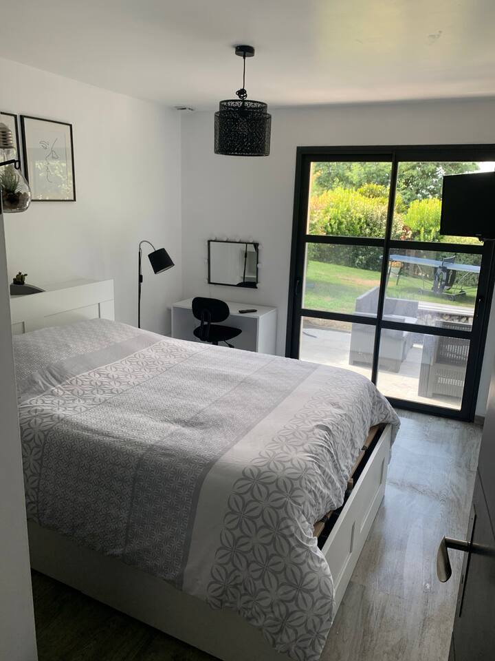 საძინებელი 4