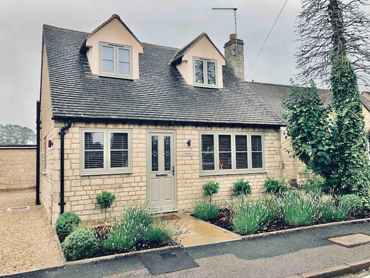 BourtonontheWater Holiday Rentals & Homes England, United Kingdom