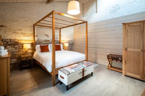 The Mews - Luxury Stay @ Bellingham Estate