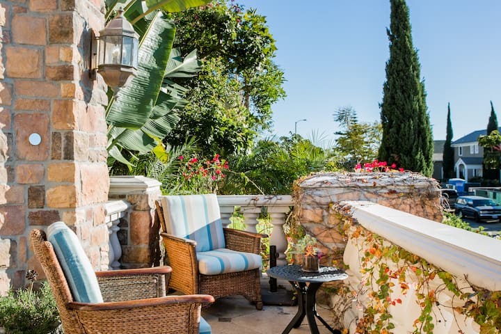 Unparalleled Villa Condo in an Enchanting Village