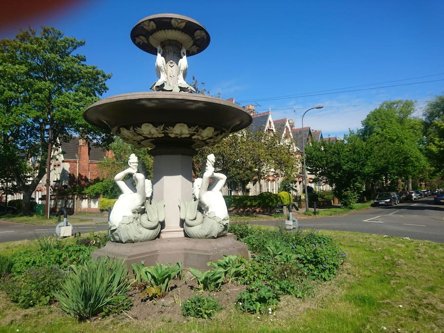Avenues conservation area fountain