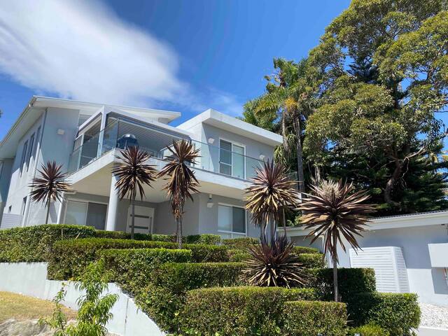 Hayati by the Beach with pool gallery image 3