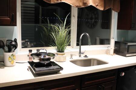 Comfy, Cozy Studio - Perfect place in Lahaina Town