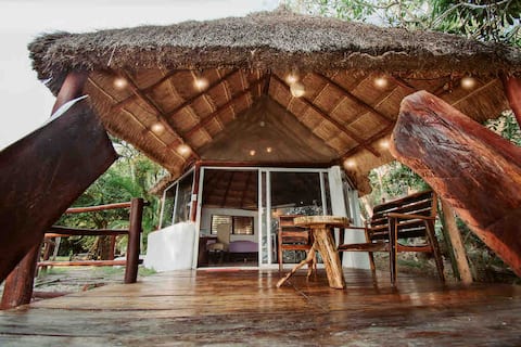 Huay Pix Lagoon Front Cabins