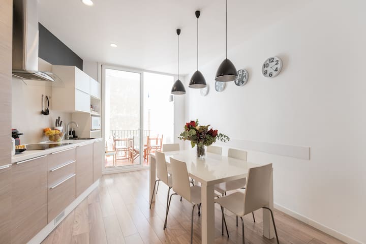 Splendid Three Bedroom Apartment (A5,1,2,3,4)