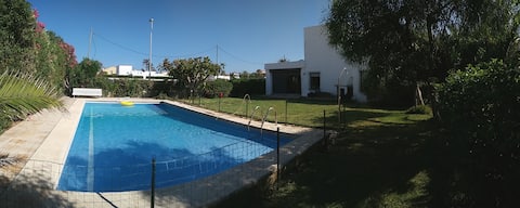 Popular Airbnb listing: Holiday Home - 2 minutes from the beach in Roquetas De Mar