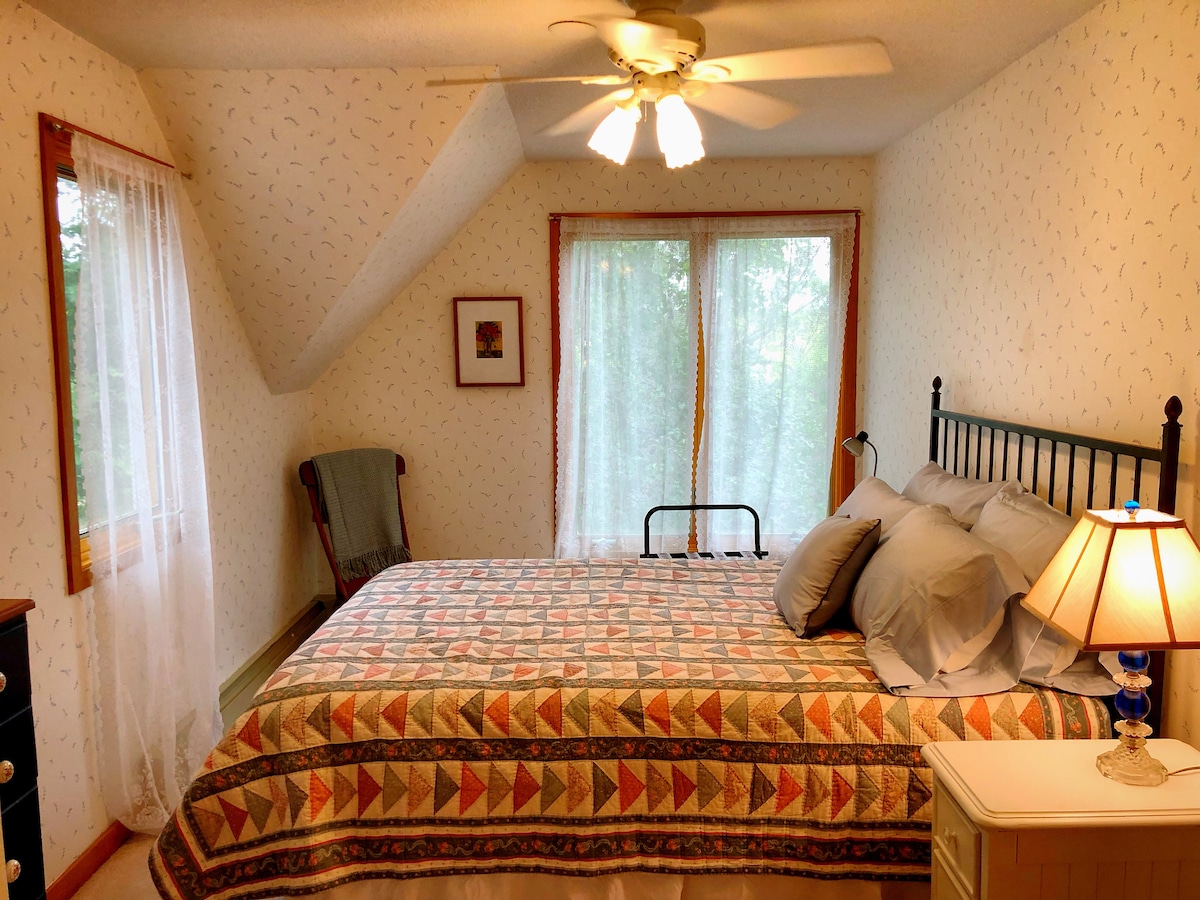 Honeycrisp BR  2nd floor