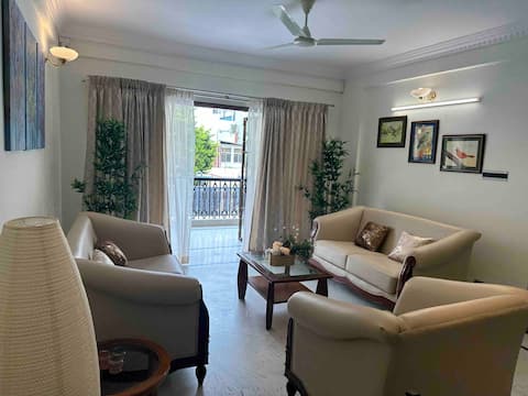 Saavi Royal on M G Road