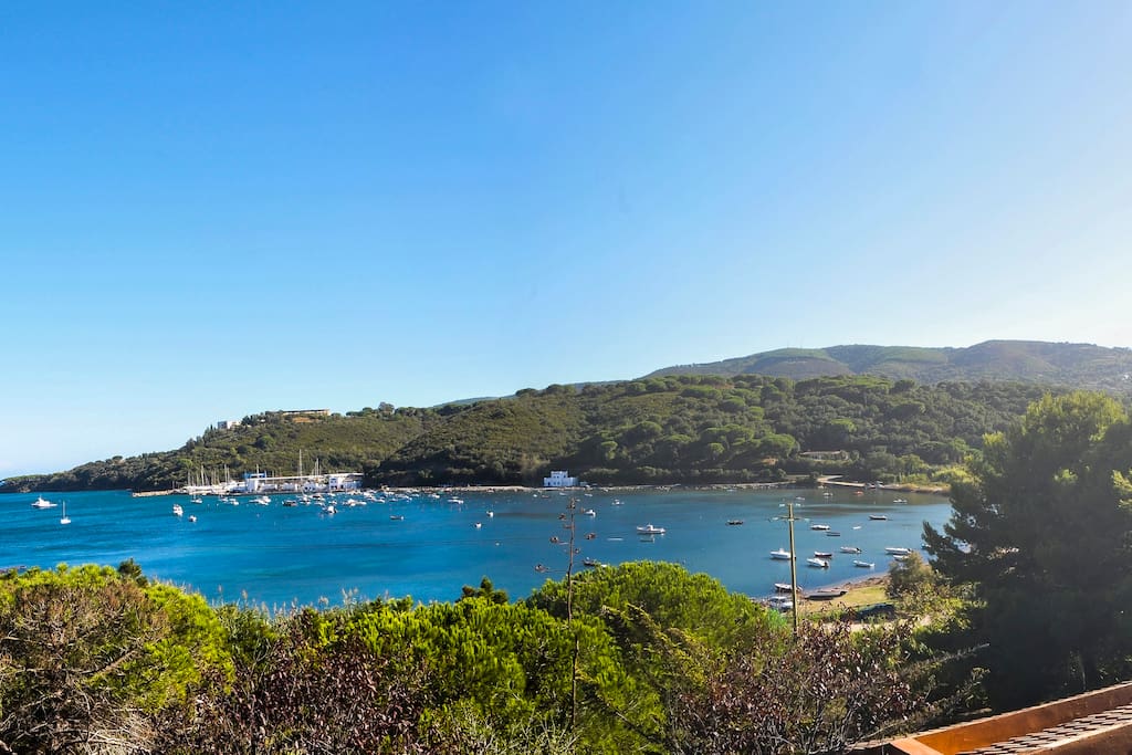 Golfo di Mola e promontorio