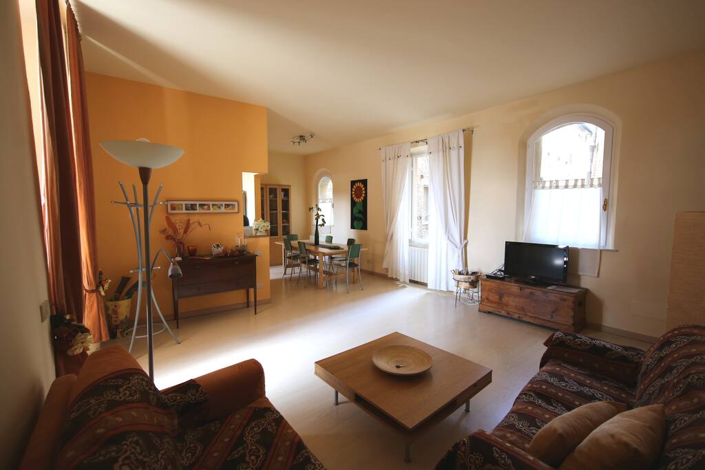 Living area/ingresso-soggiorno