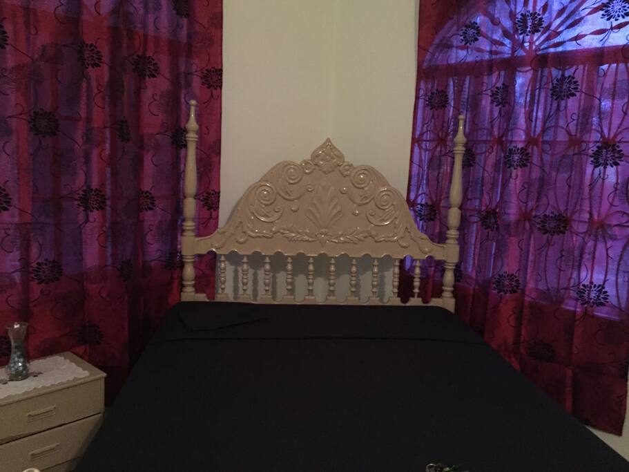 bedroom 1: Master bedroom, your own private entrance n balcony.