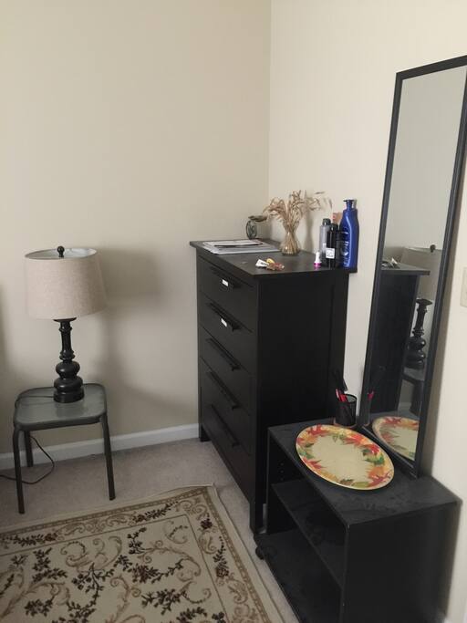 Guest bedroom