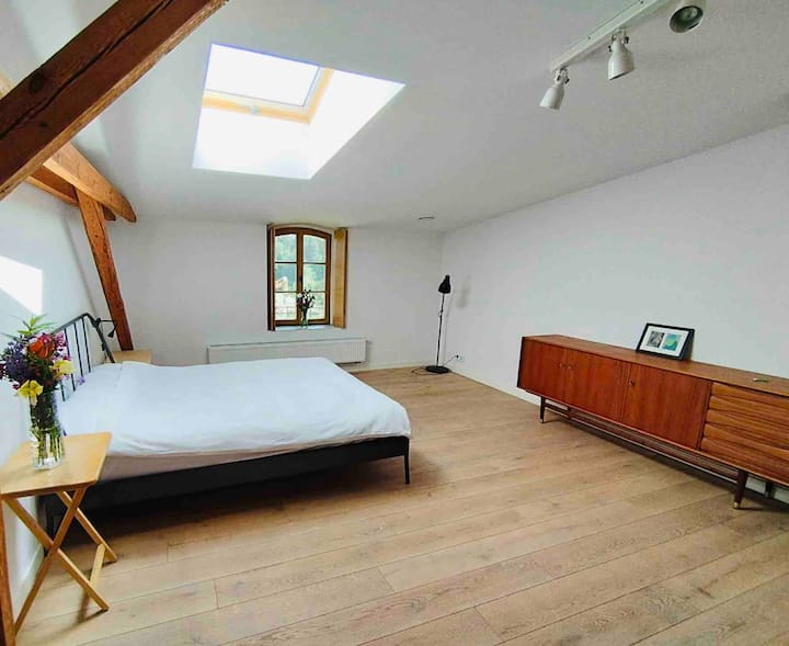 South East Bedroom