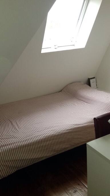 Bedroom , View on the Eiffel Tower!