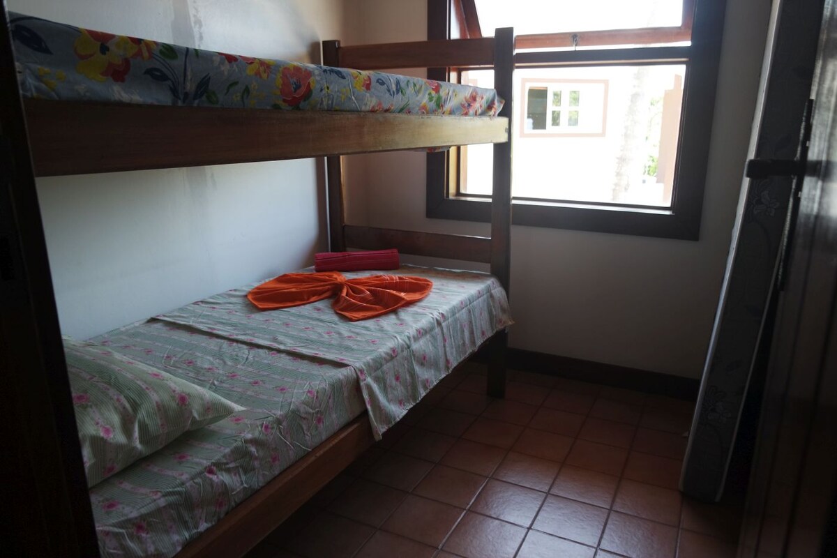 Beach front mansion between Axé Moi and Toa Toa