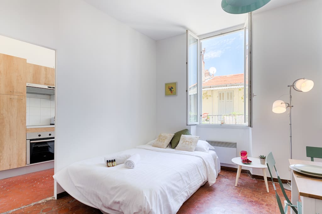 Spacious living room with convertible sofa bed for 2