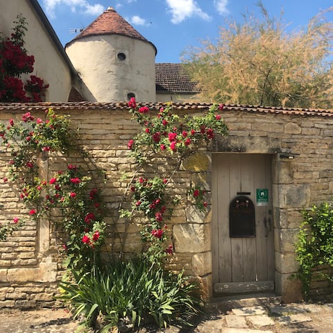 Le Clos Malo - up to 23 people - 2 hours from Paris.