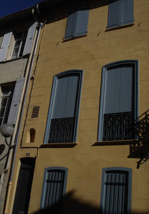Façade