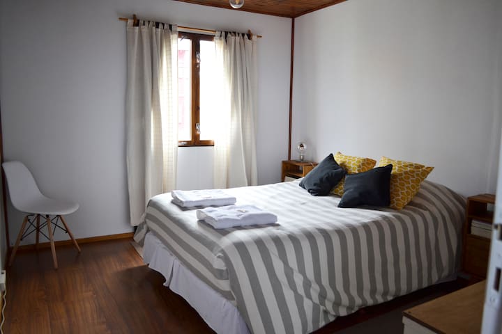 ★Private double room separated from the house. Ush