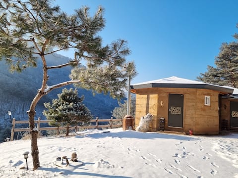 [Gangwon-do, Yeongwol] Hot Ondol Room_Mureungdowon Earth House_Byeol Restaurant_View Restaurant_Gudu