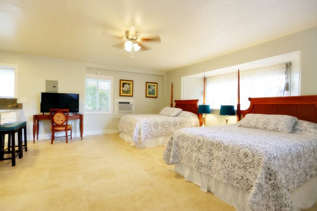 Two Queen Beds in the bedroom.