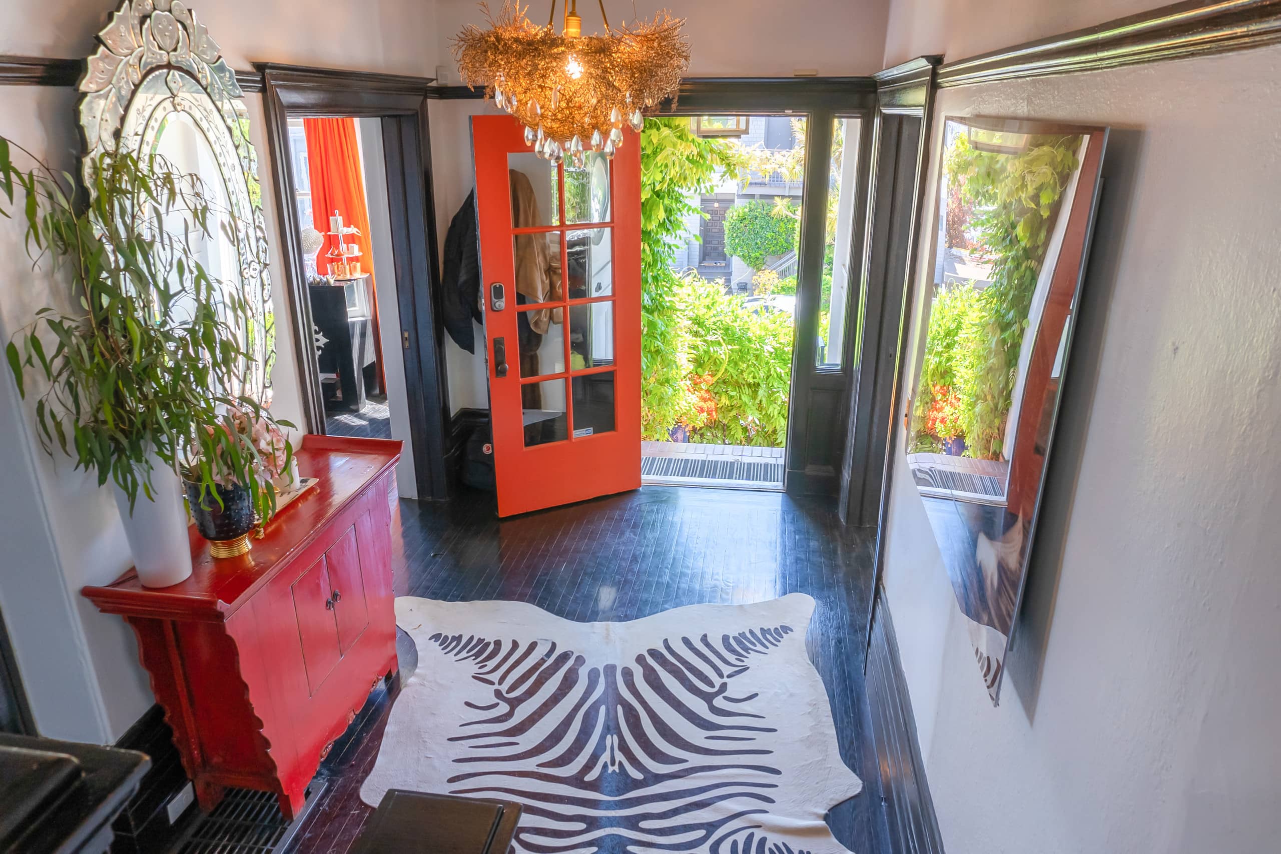 Villa in San Francisco · ★4.93 · 4 bedrooms · 5 beds · 3.5 baths - Image 1