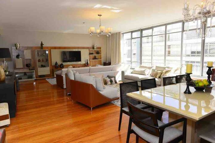 Wonderful ap 300m2 between Arpoador and Copacabana