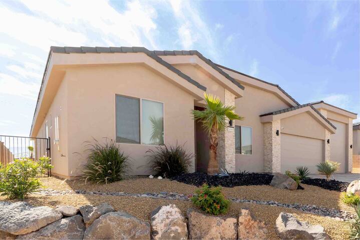 Mesquite Retreat gallery image 2