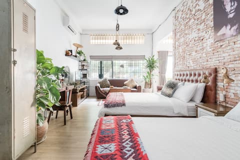 Explore Downtown Sai Gon from a Hip Apartment