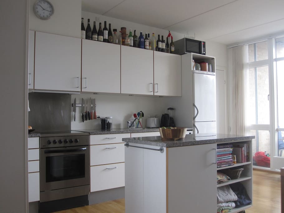 Shared Kitchen (2)
