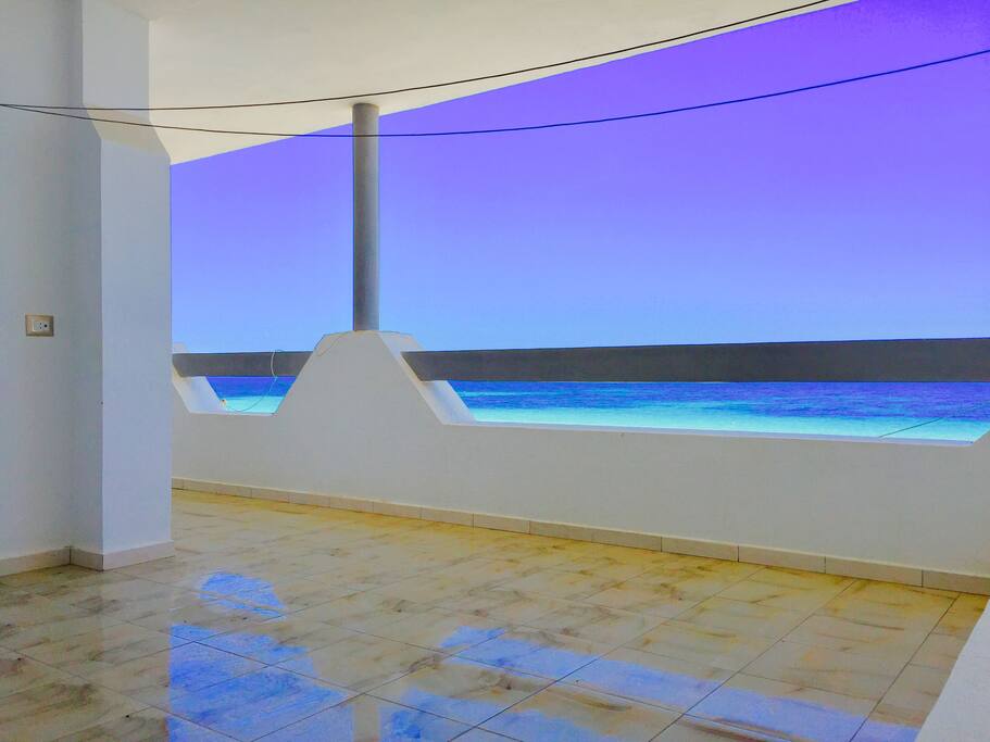 Appartement de Luxe avec véranda Pied dans l'eau