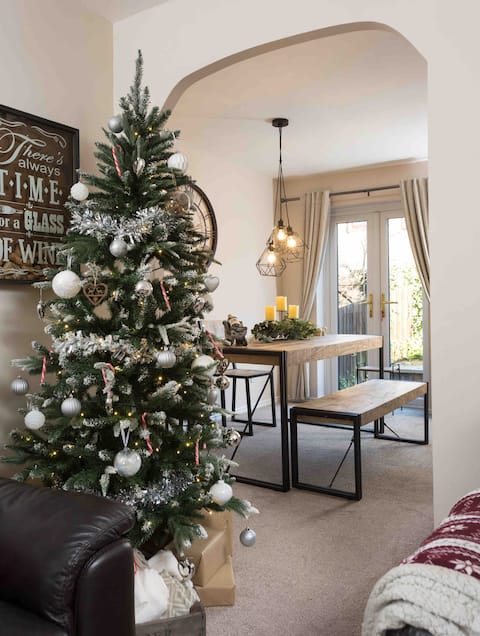 Top performing Airbnb: Fewster Way Townhouse in York