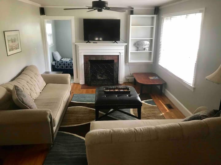 Home On The Corner Gower Park - City View, SC