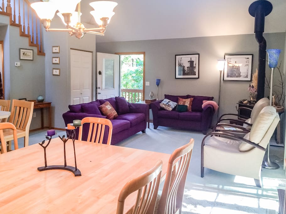 Dining/living room