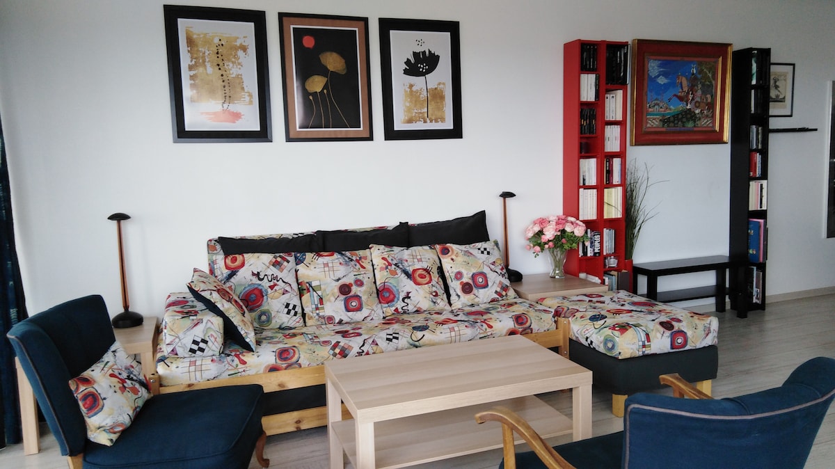 Popular Airbnb listing: 26th floor in Horizons in Rennes