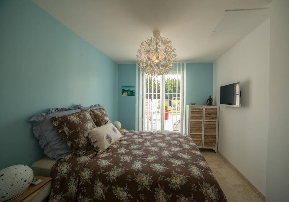 Chambre Ciel avec son coin terrasse et ses 2 transats