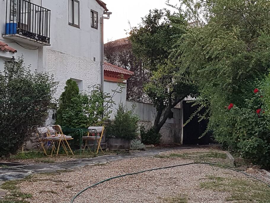 Entrada y terraza
