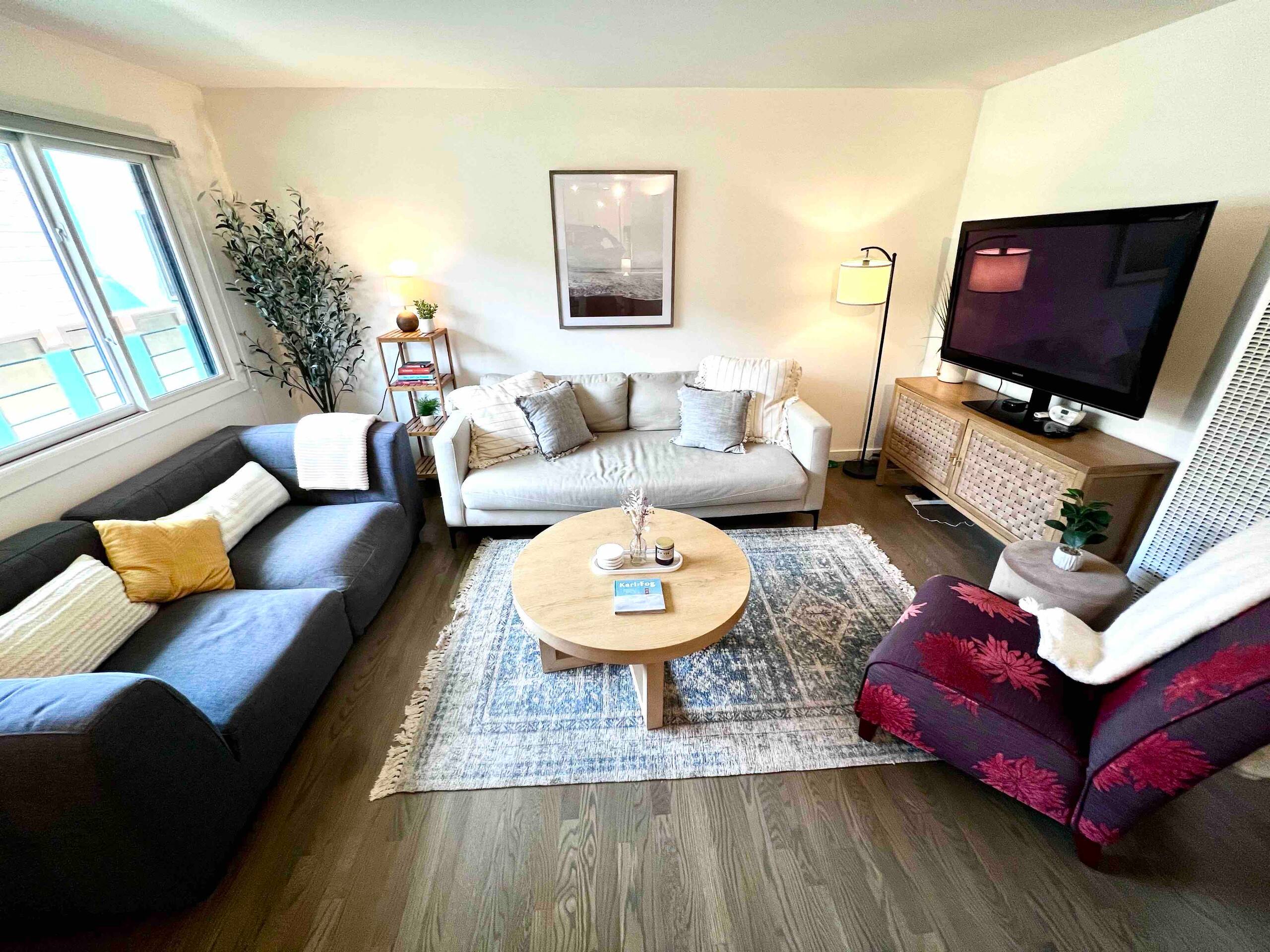 Condo in San Francisco · ★4.8 · 2 bedrooms · 2 beds · 1 bath - Image 6