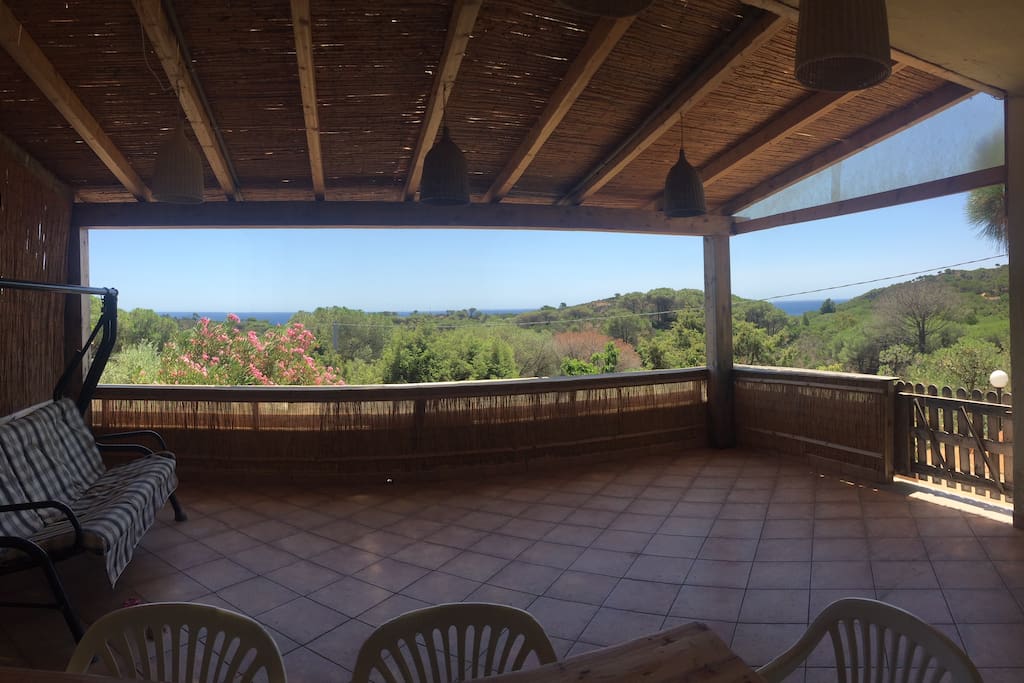 La terrazza; Terrace opens out to side patio, garden and BBQ. Opens in to Great Room.