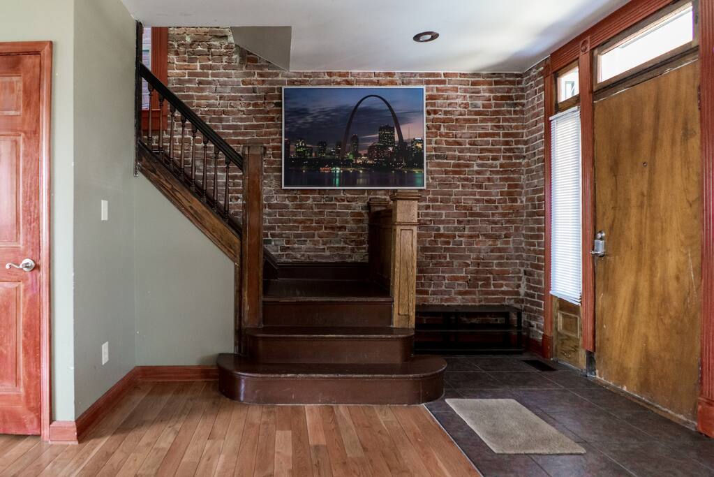 Entry/ Staircase