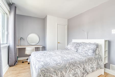 10 minutes from downtown Ottawa-Gatineau