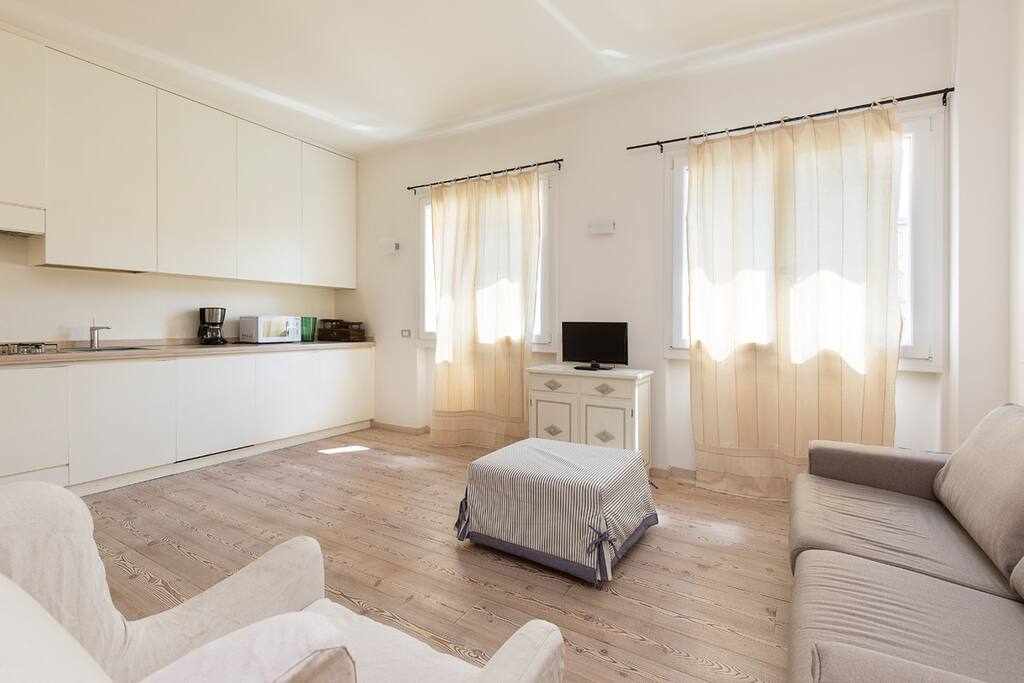 @LIVING AREA