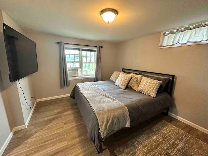 Суит с двойно легло king size в долния апартамент 